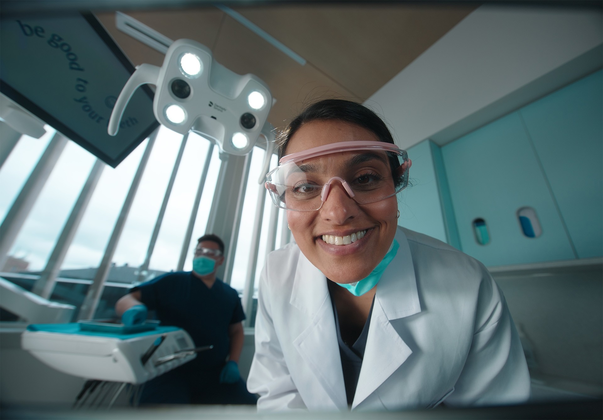 Sam Coombes DOP - NAIT Dentist Stil lmage 2