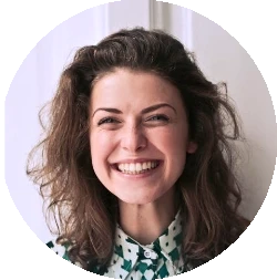 Woman testimonial image smiling