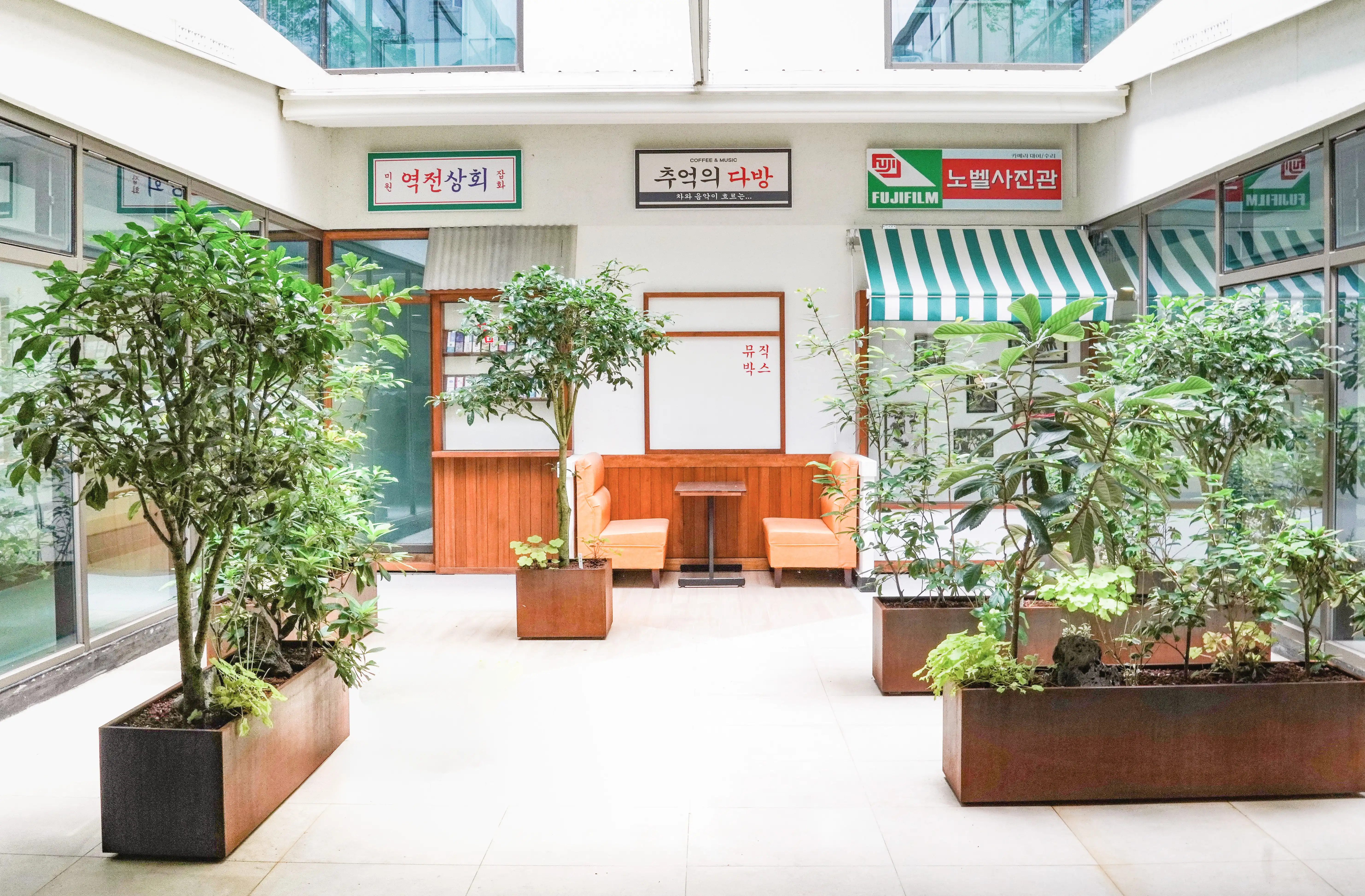 에코피플 렌탈시스템이 1년 동안 적용된 후의 조경의 모습이다. 조경 유지보수가 아주 잘 되었다.