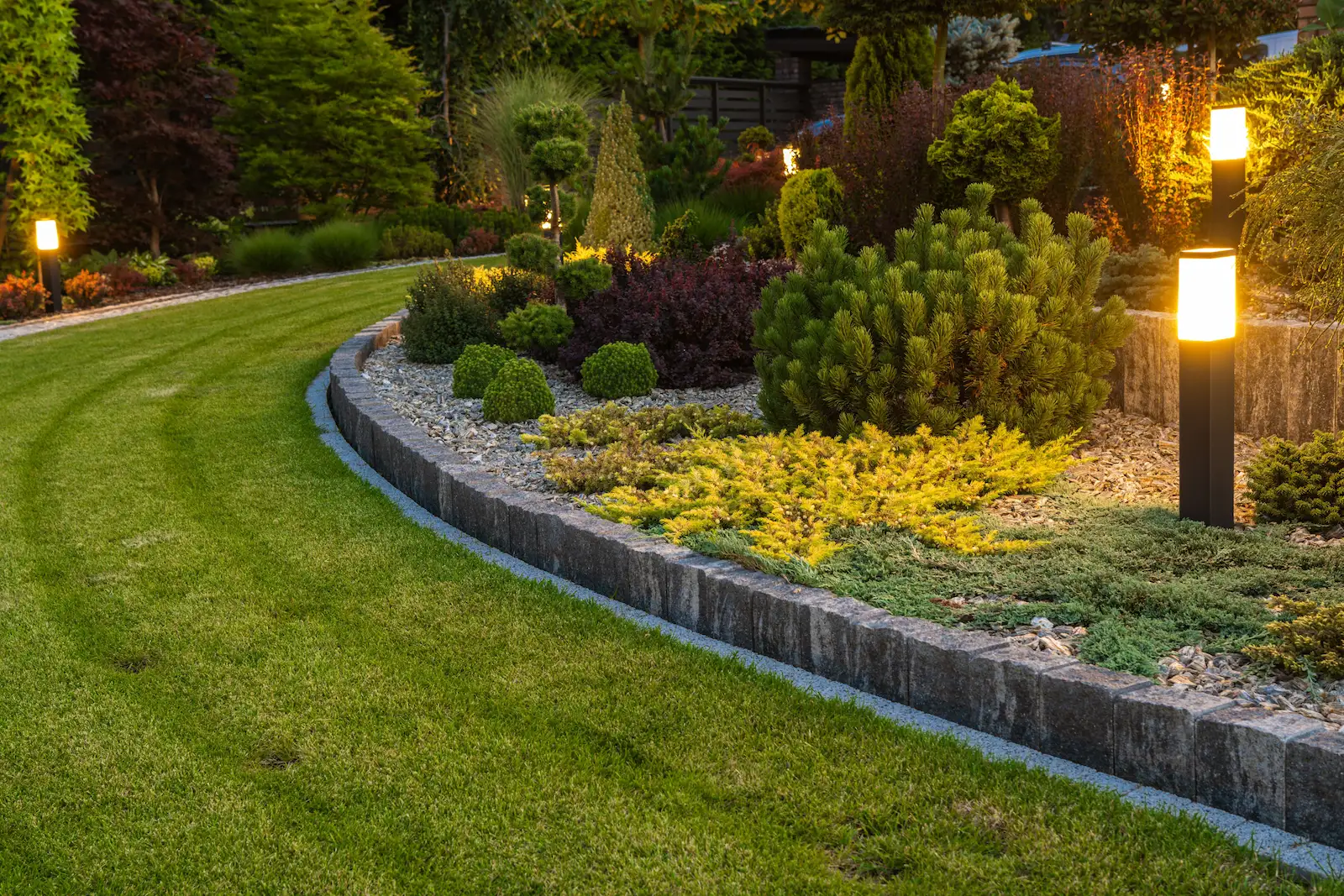 manicured and clean flower beds and hedges