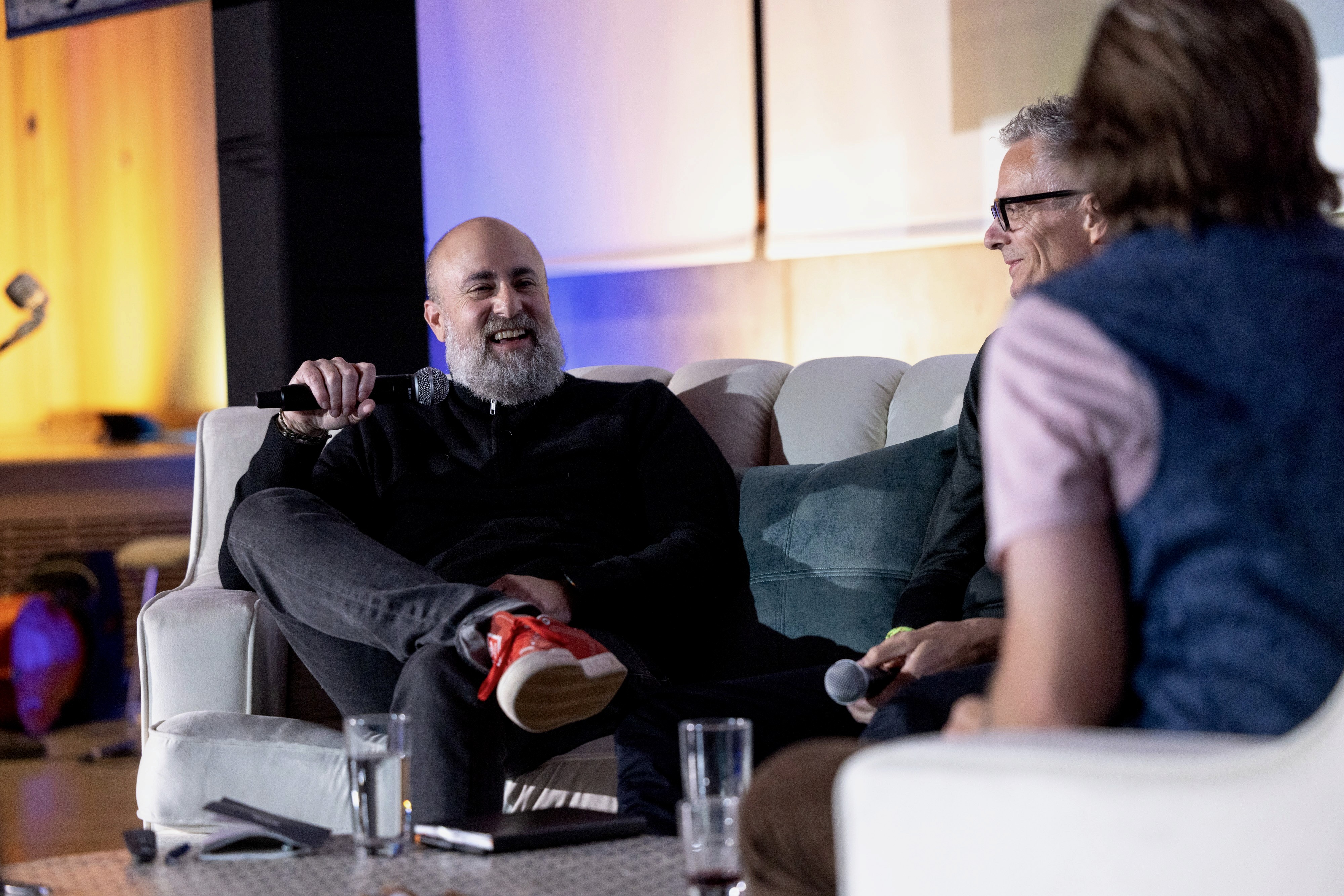 Adam Cutler delivering a talk at the Artificiality Summit