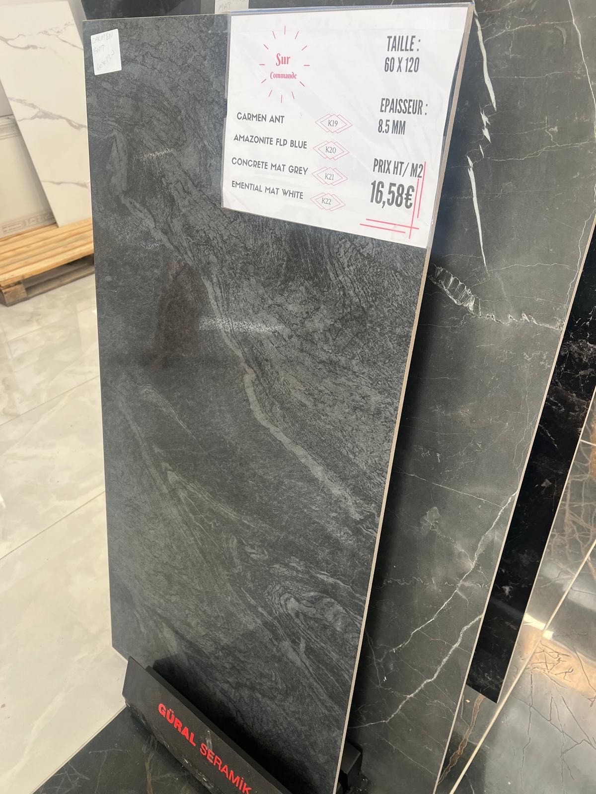 Carrelage gris foncé style marbre