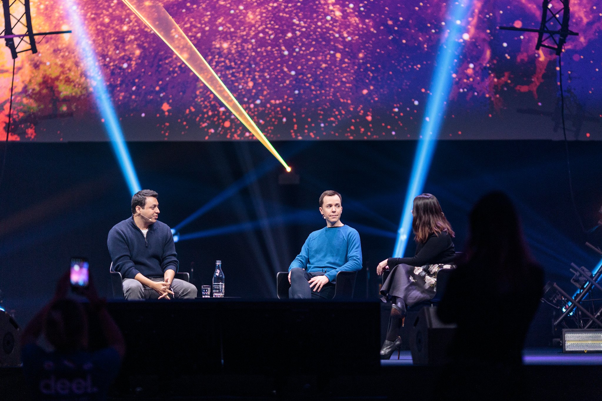  Deel’s CEO, Alex Bouaziz at Slush 2022, in a conversation with Sourcegraph's CEO, Quinn Slack, led by Bloomberg's Katie Roof,   exploring why and how their organizations continue to embrace the work from wherever model. Photo source:  Deel’s social media . 