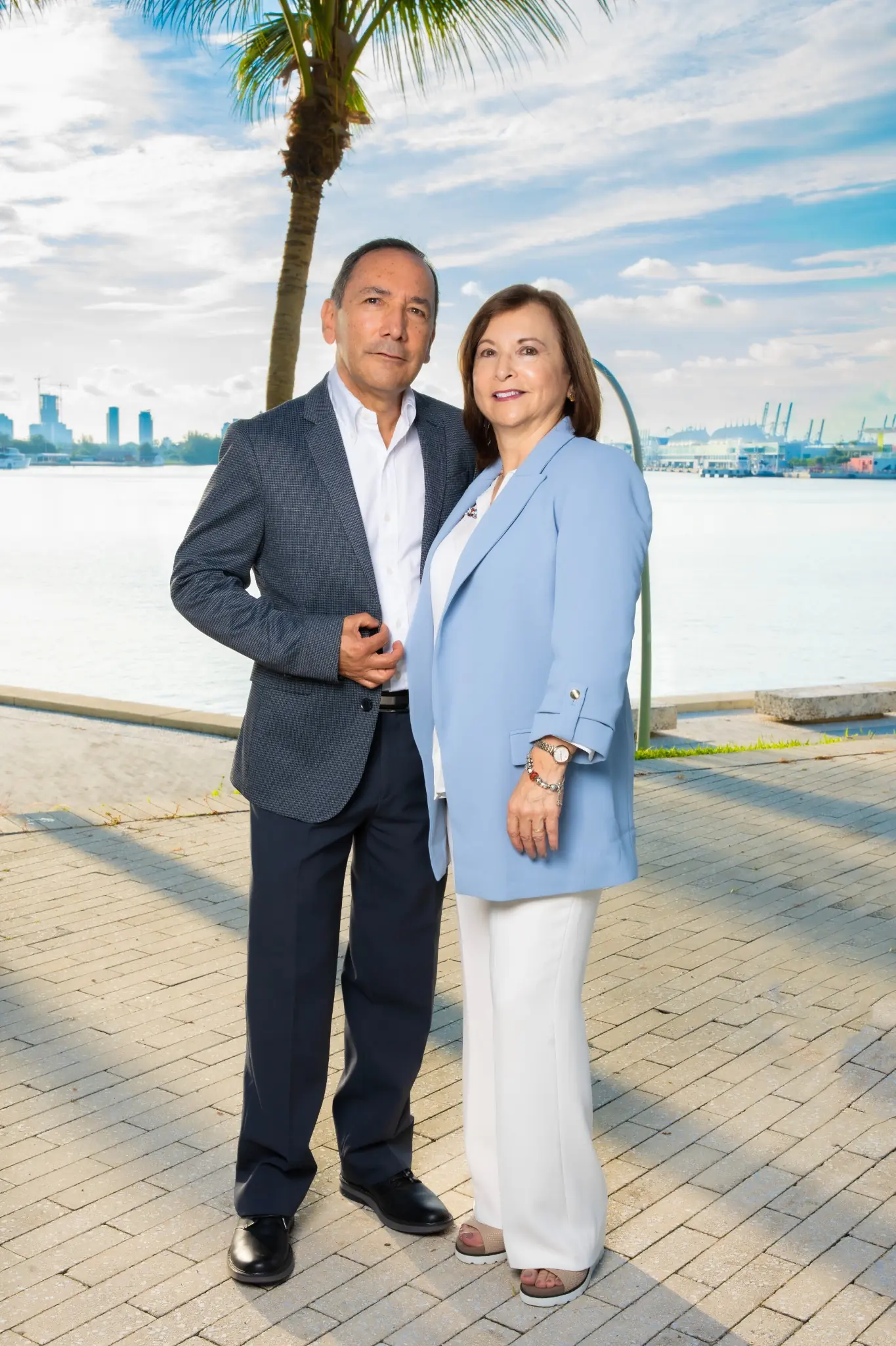 Diana Rojas y Armando Diaz Realtor