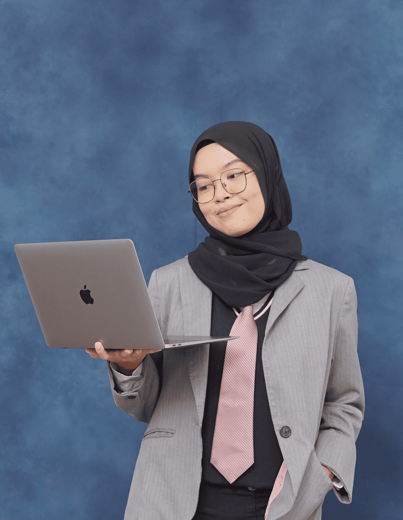 Portrait of portfolio creator – back view