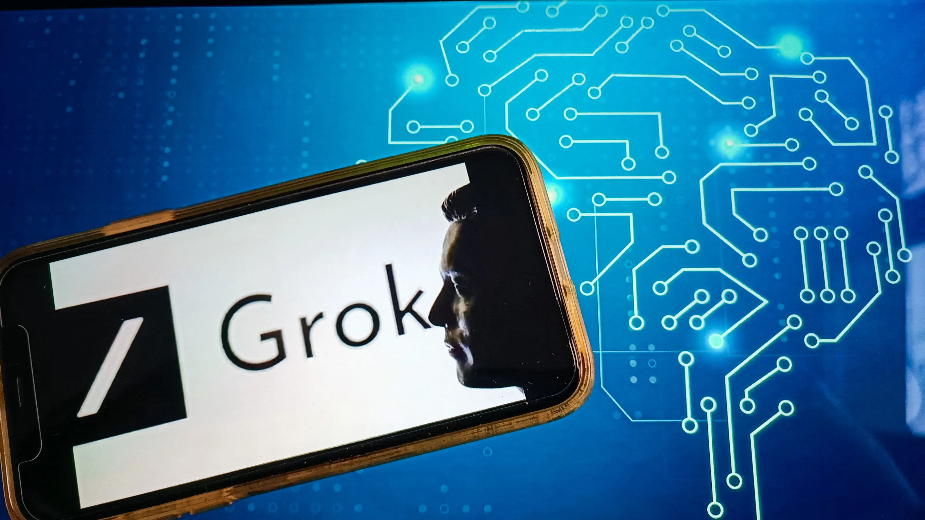 X limite l'accès à Grok après des abus