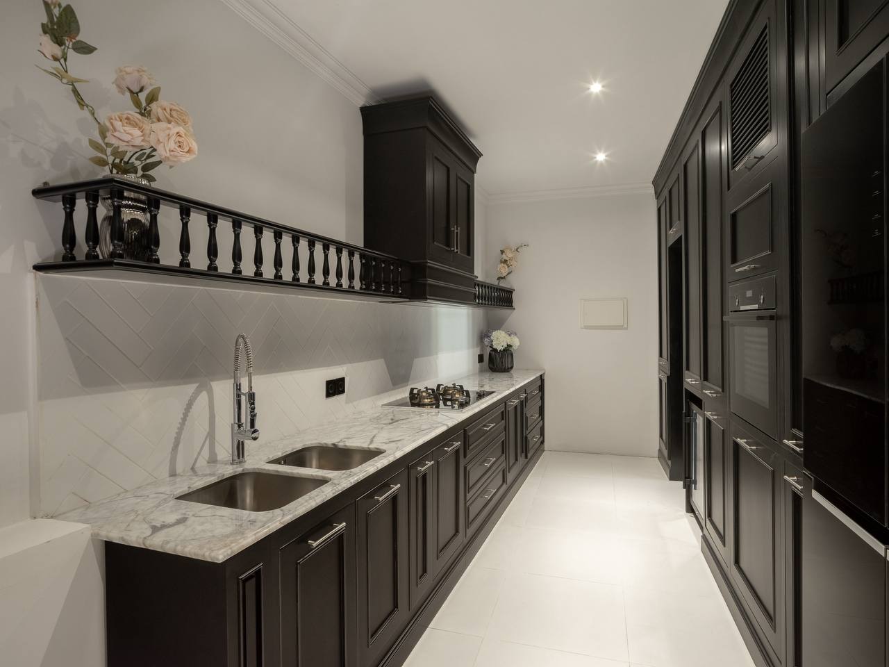 Luxurious 7-bedroom villa in central Umalas