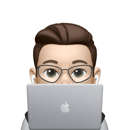 man in black crew neck shirt