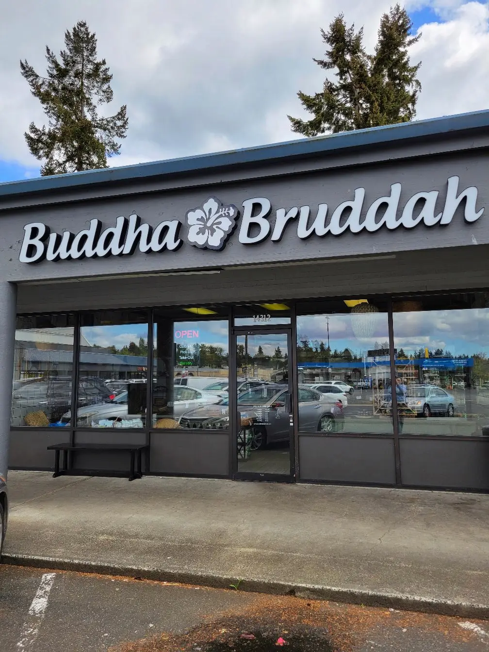 Buddha Bruddah Kirkland at Kingsgate — authentic Hawaiian food near you
