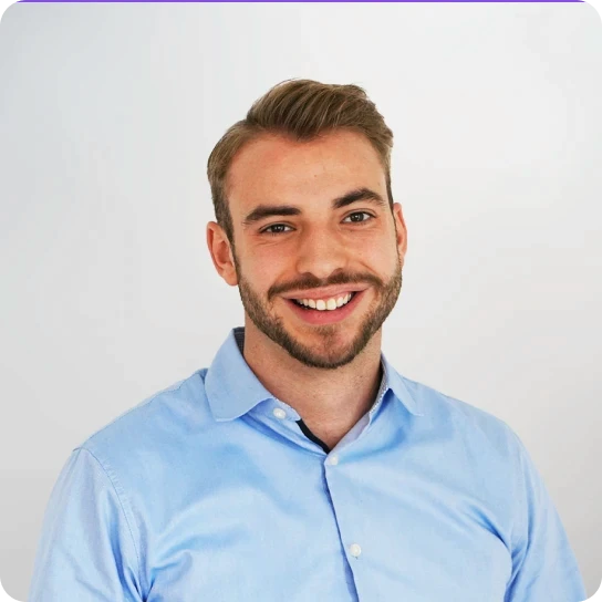 Professional portrait of Leandro Scheck, Senior Account Executive at BLP.