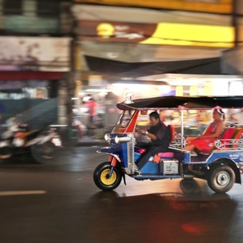Bangkok City Sites by Foot, Tuk-Tuk & Riverboat