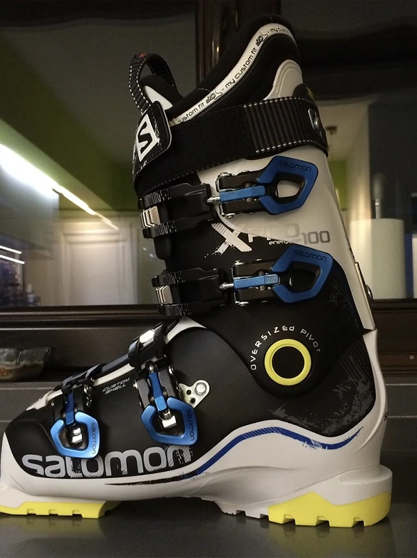 Chaussures de ski louable sur jam