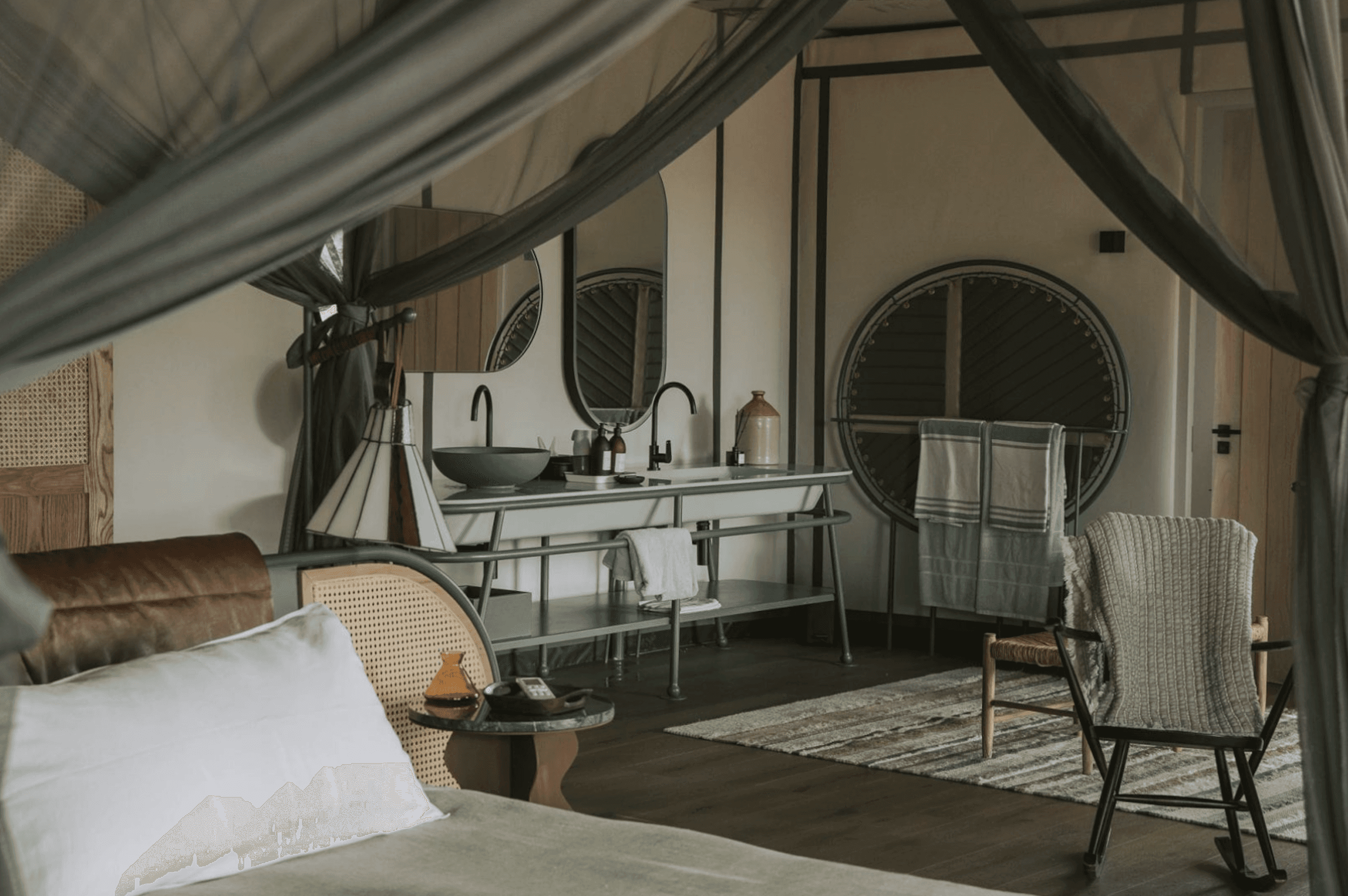 Luxury Safari Lodge Little Saseka South Africa Kruger National Park aesplor aesthetic exploration aesthetic explorers