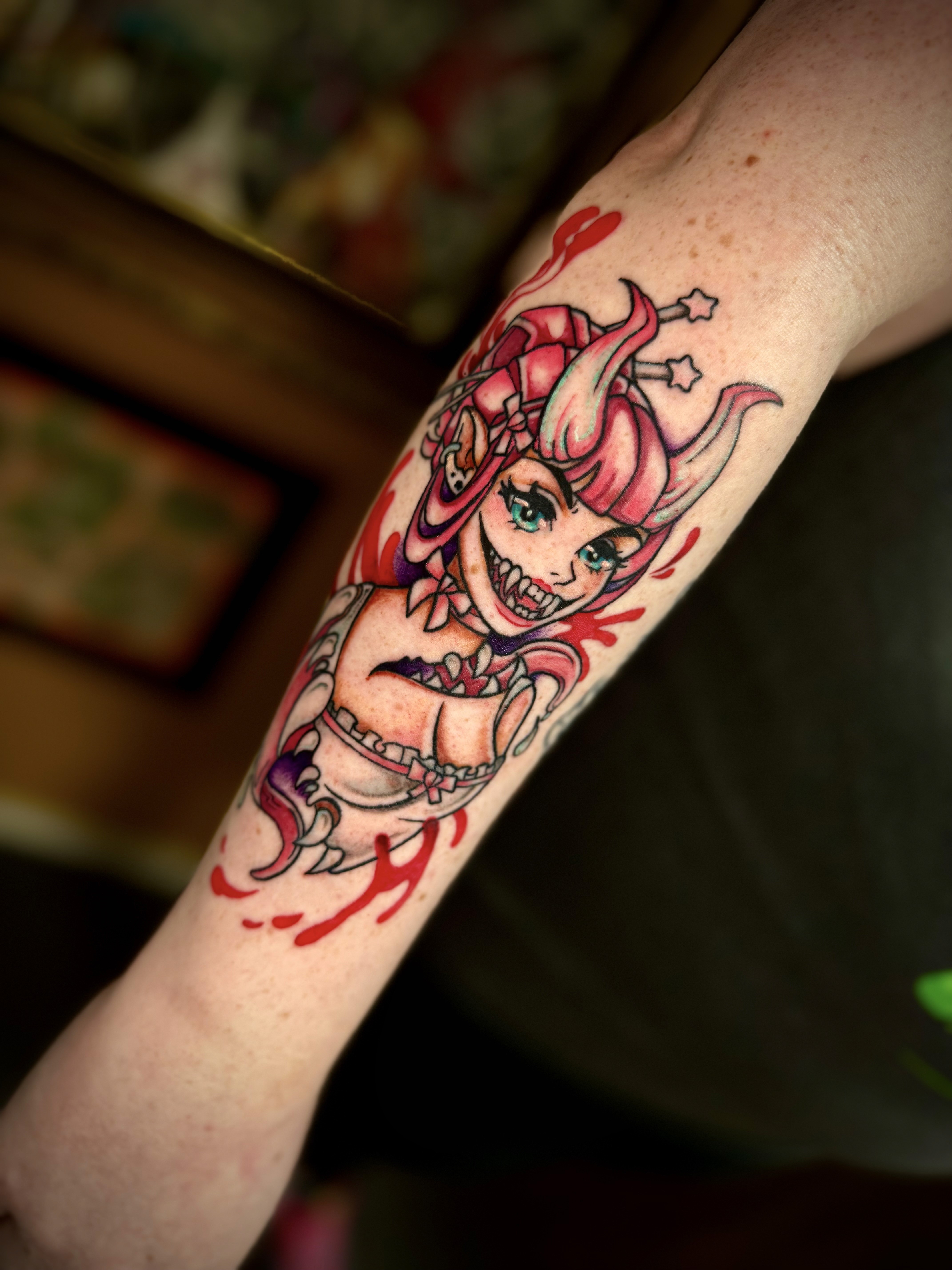 Black and grey tattoo on a leg depicting Alucard and Seras Victoria from the anime series Hellsing.