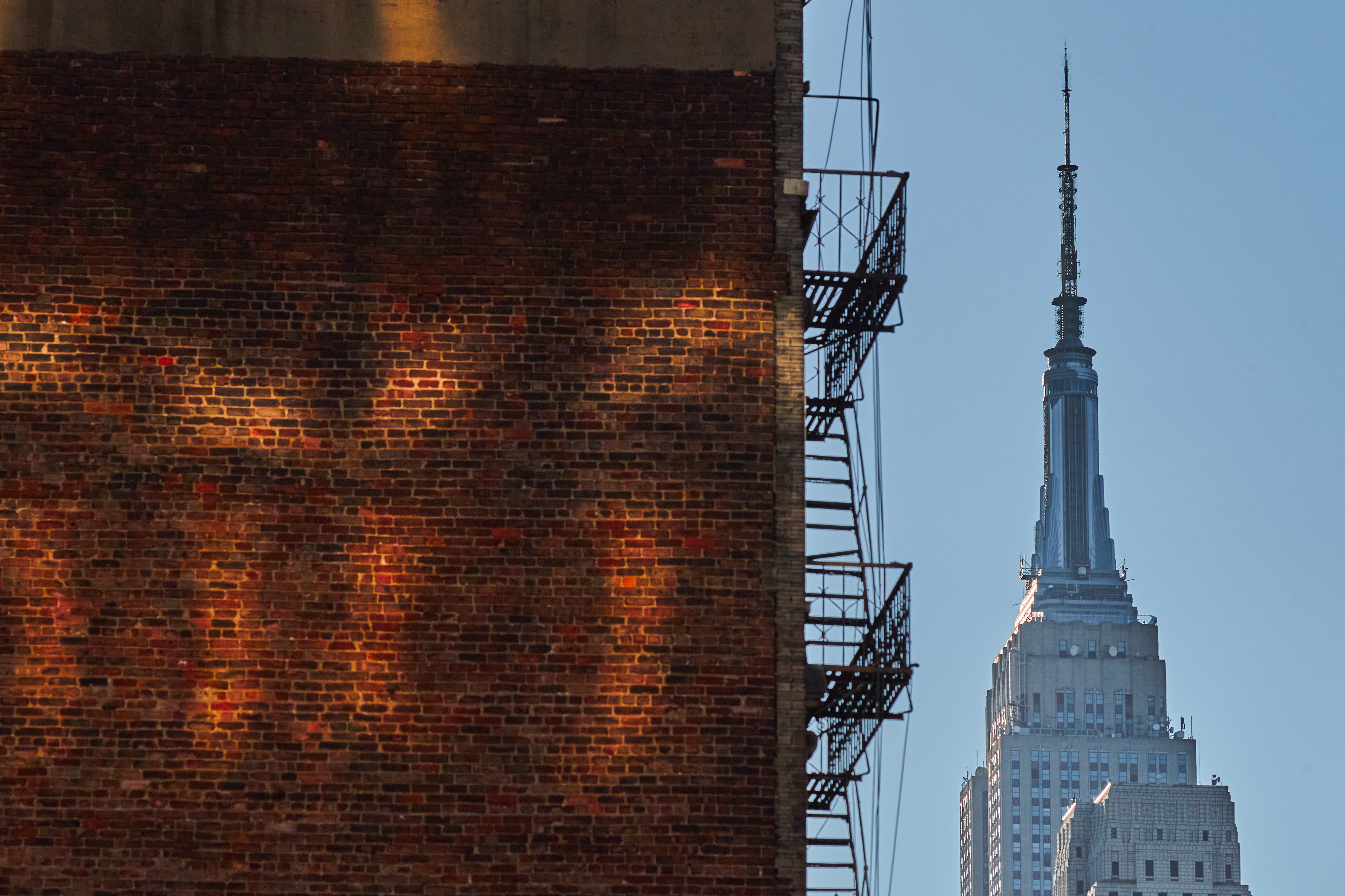 Empire State Building Manhattan New York, image by travel photographer Paul Severn