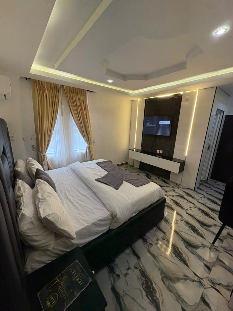 Authentic Exclusive Gold Coast Hotel & Suites photograph
