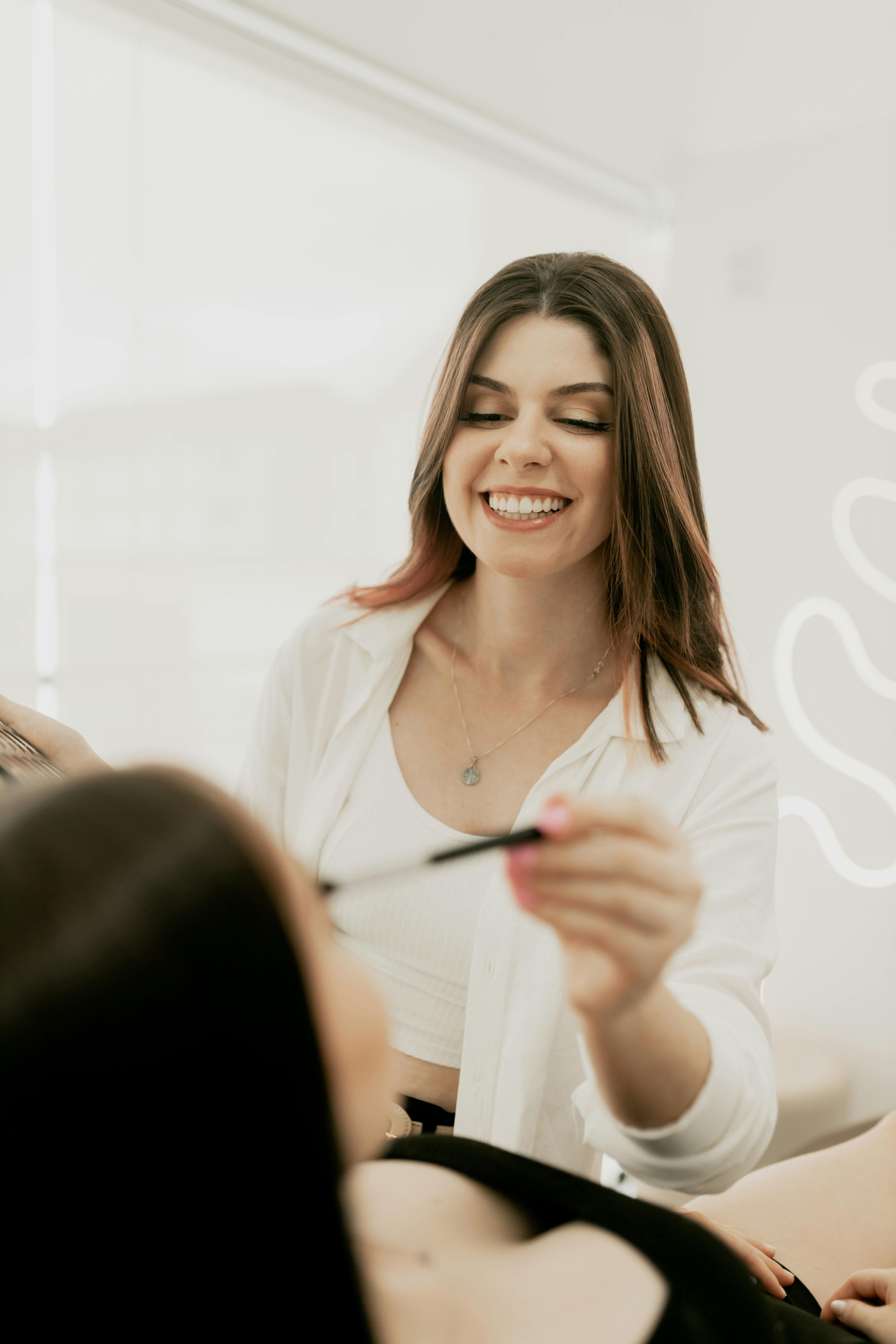 Imagem de um profissional de Maquiadores