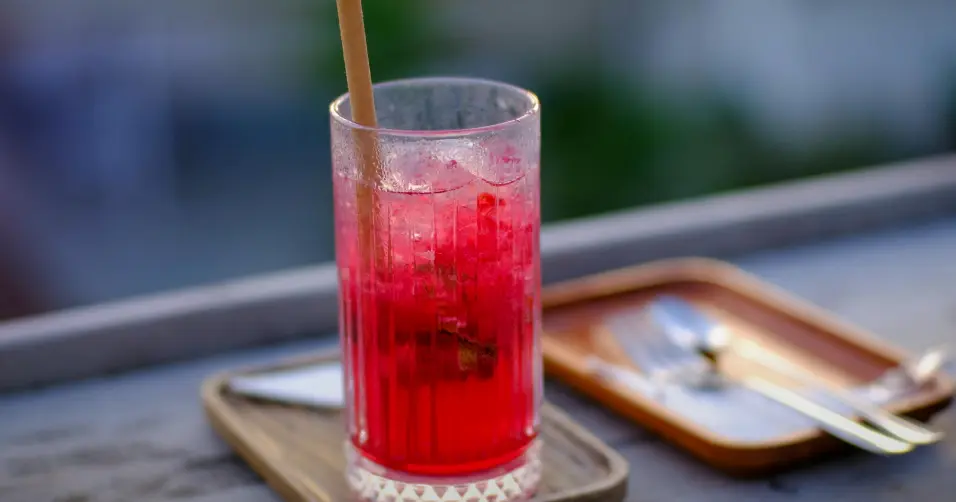 L-Glutamine helps maintain gut integrity and supports recovery.