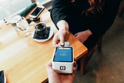 Thredd Partners With Reap For Stablecoin Cards. Photo By Blake Wisz On Unsplash.