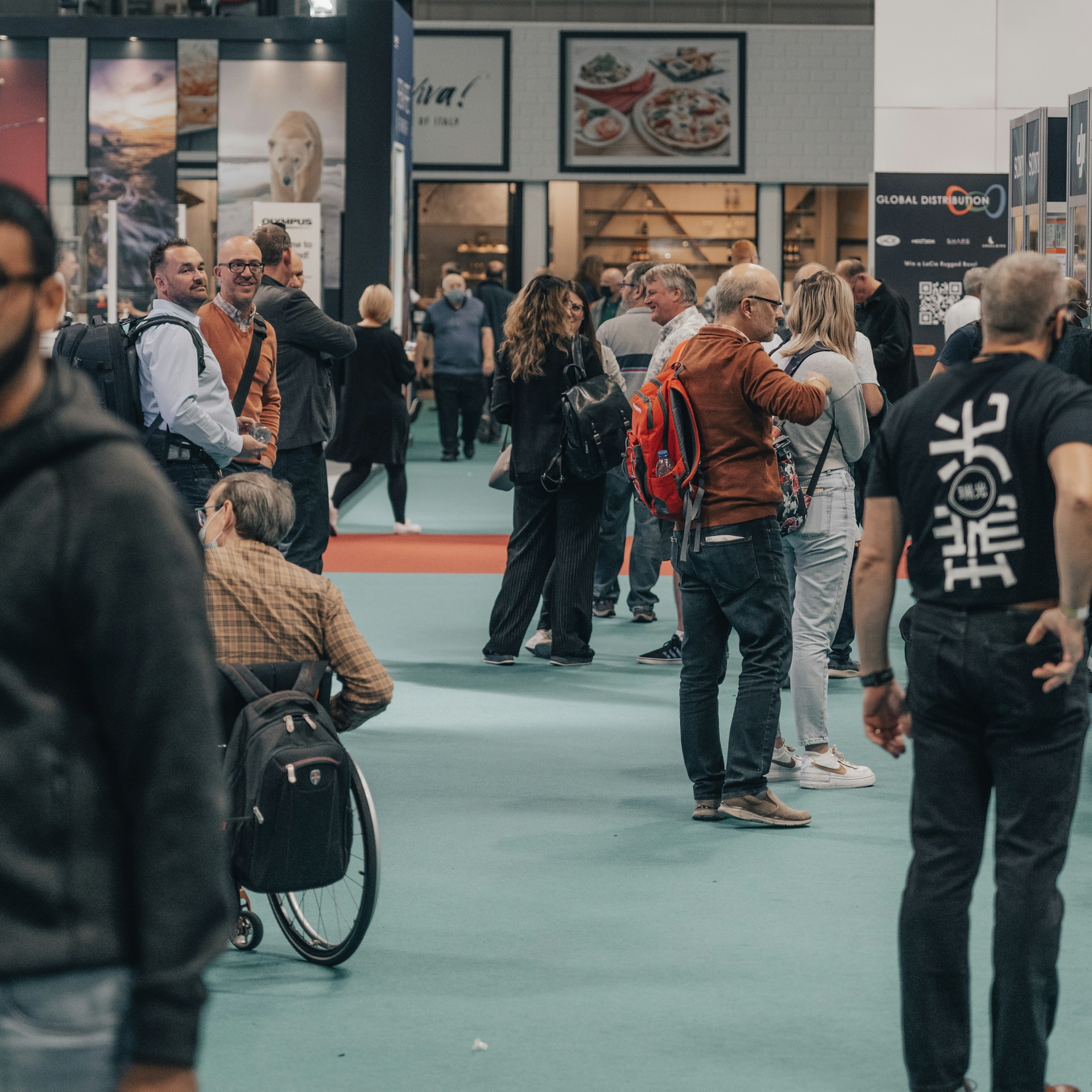 custom exhibit design services, trade show booth fabrication, exhibit program management, modular exhibit systems, experiential marketing exhibits, trade show logistics, booth installation services, exhibit builder Las Vegas, Circle Exhibit, trade show marketing