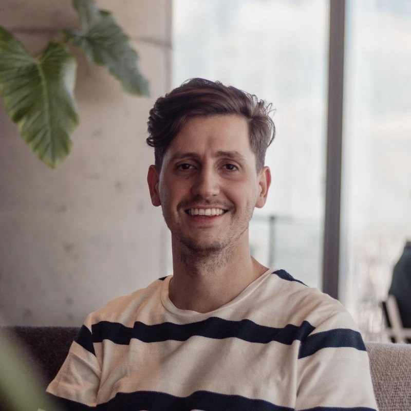 Top Framer Experts in Argentina - Salvador Fernandez