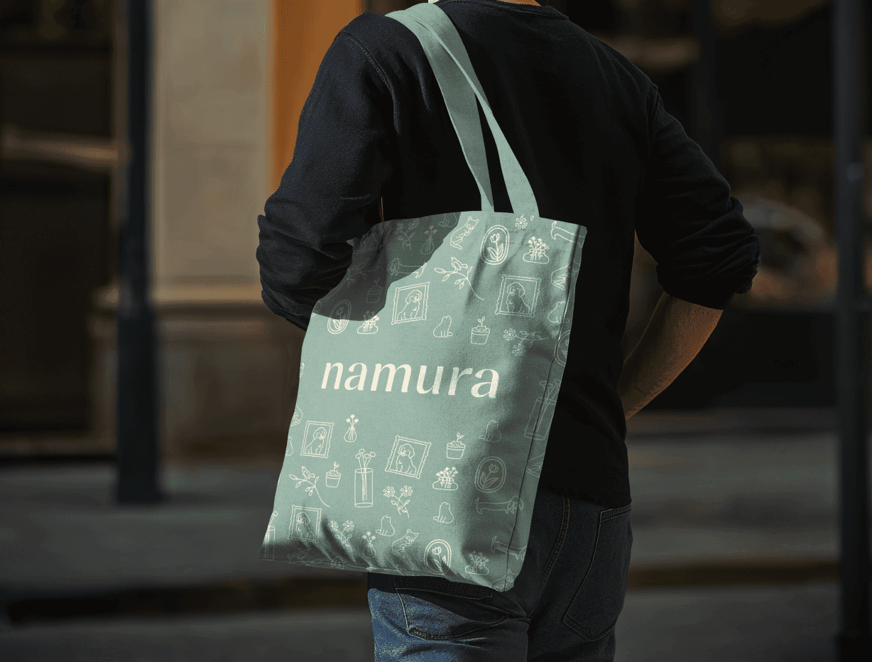 Logotipo formado por las palabras weuta en blanco sobre fondo naranja corporativo.