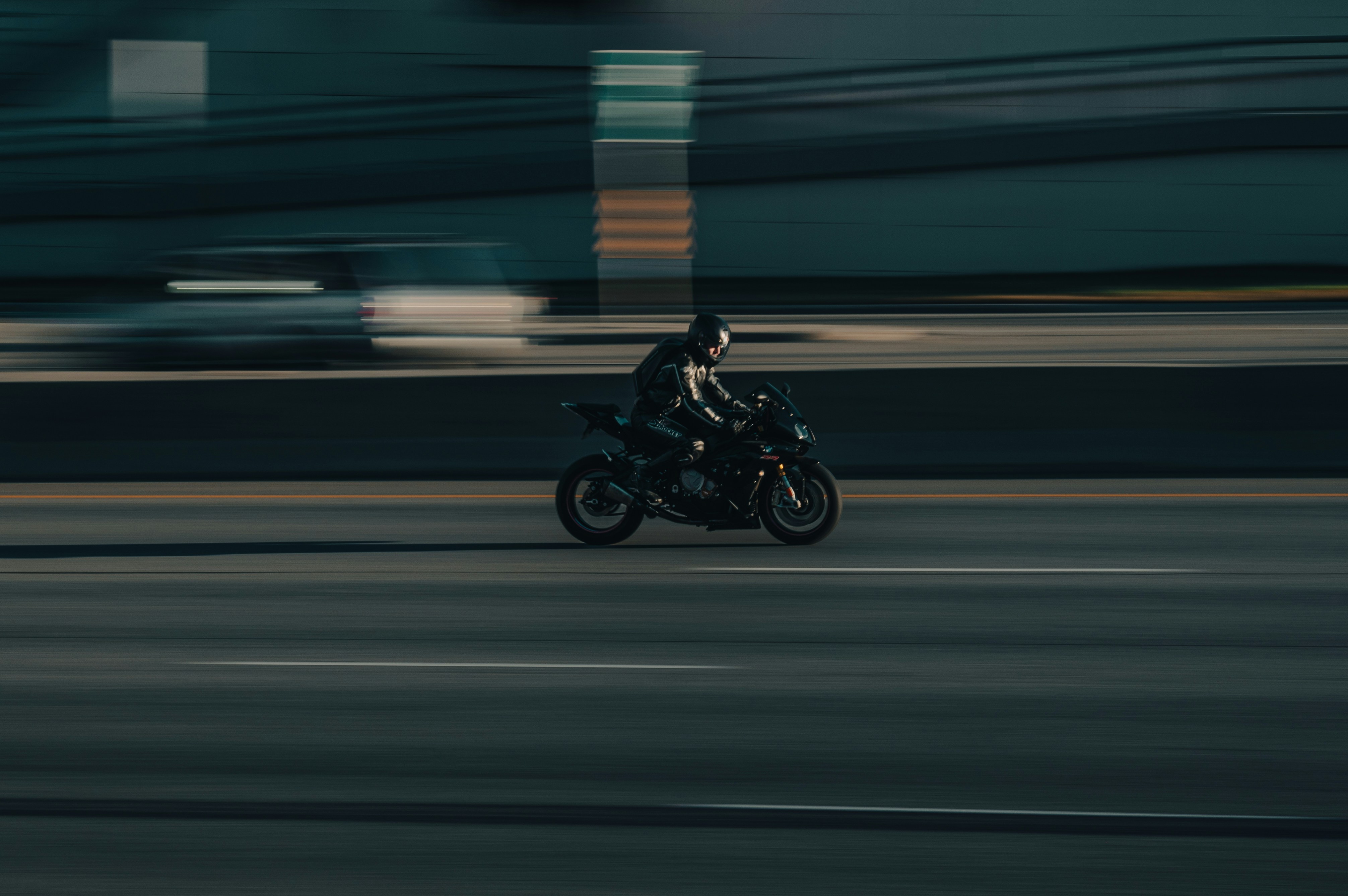 Dynamic picture of a cyclist riding downhill