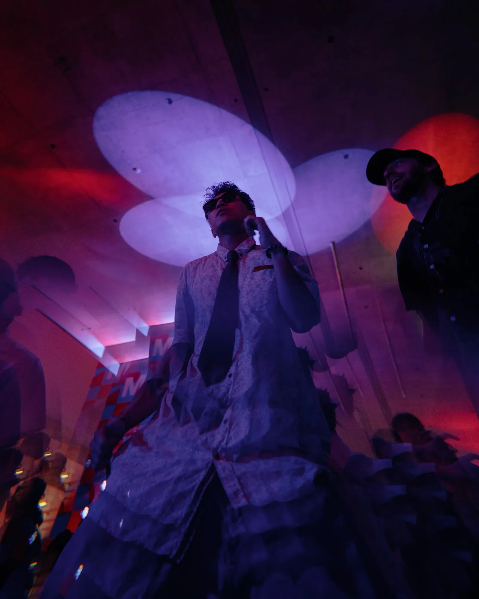 M+ Night Parties — project image 13 by Roman Olinchuk. 香港攝影、創意影像及視覺敘事作品。