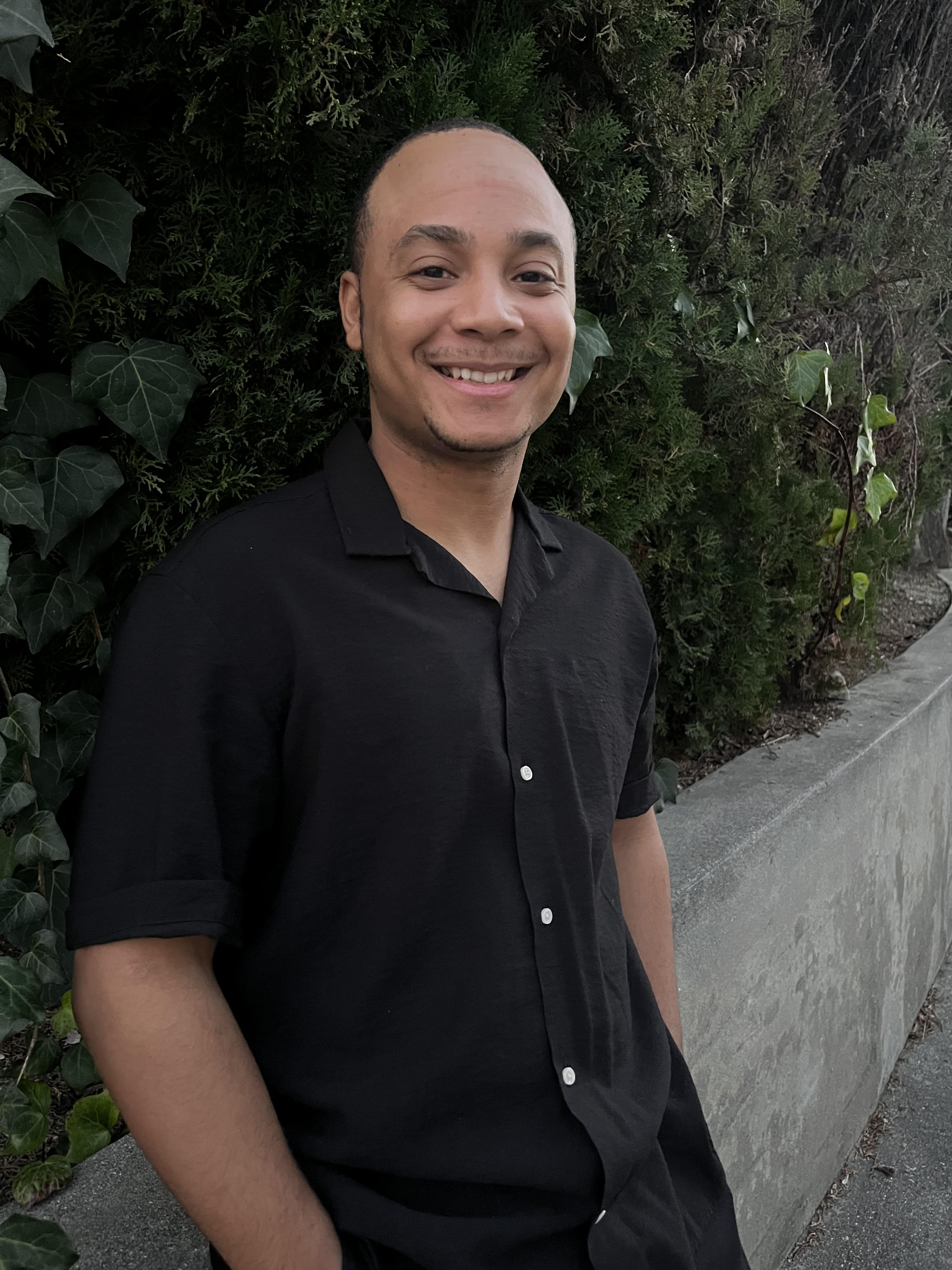 About Me Hero Image of Devin Williams