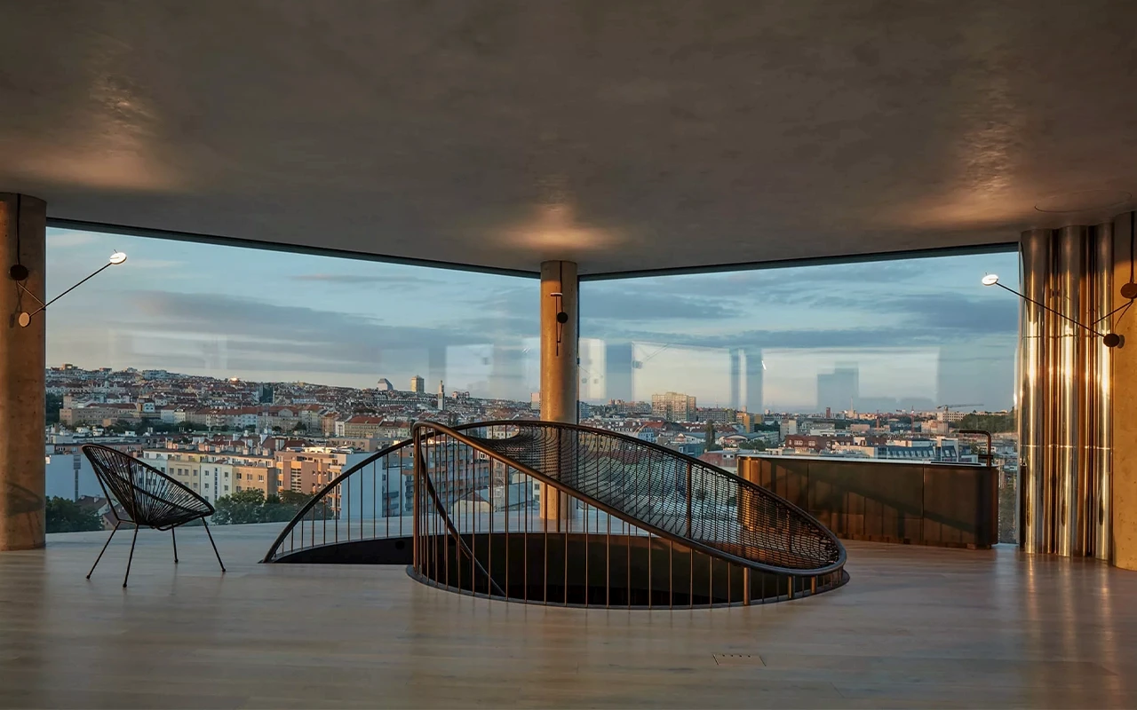 Bezrámové zasklení Penthouse Praha