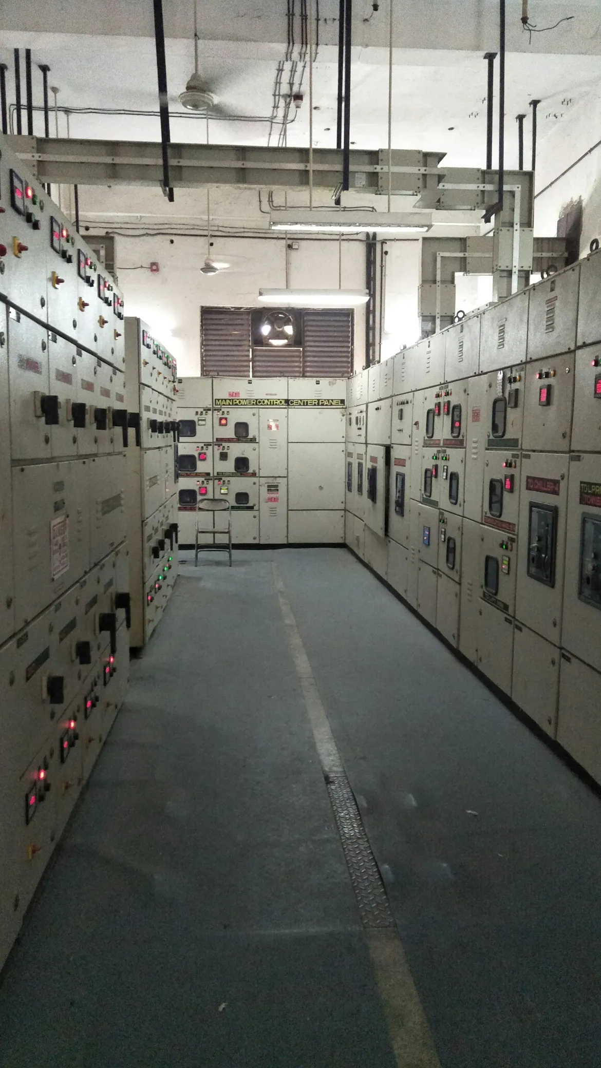 shallow focus photo of high voltage signage