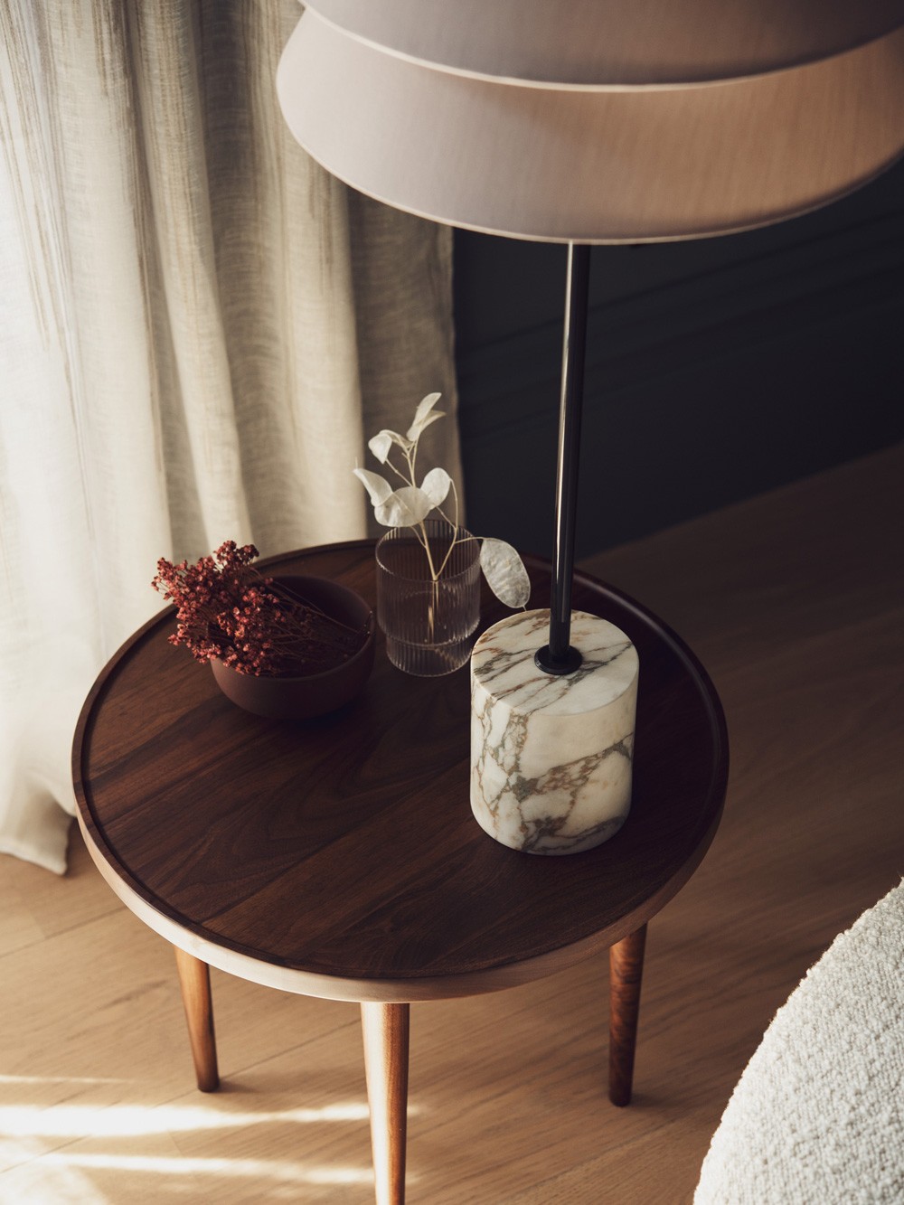 Kobi table lamp close up