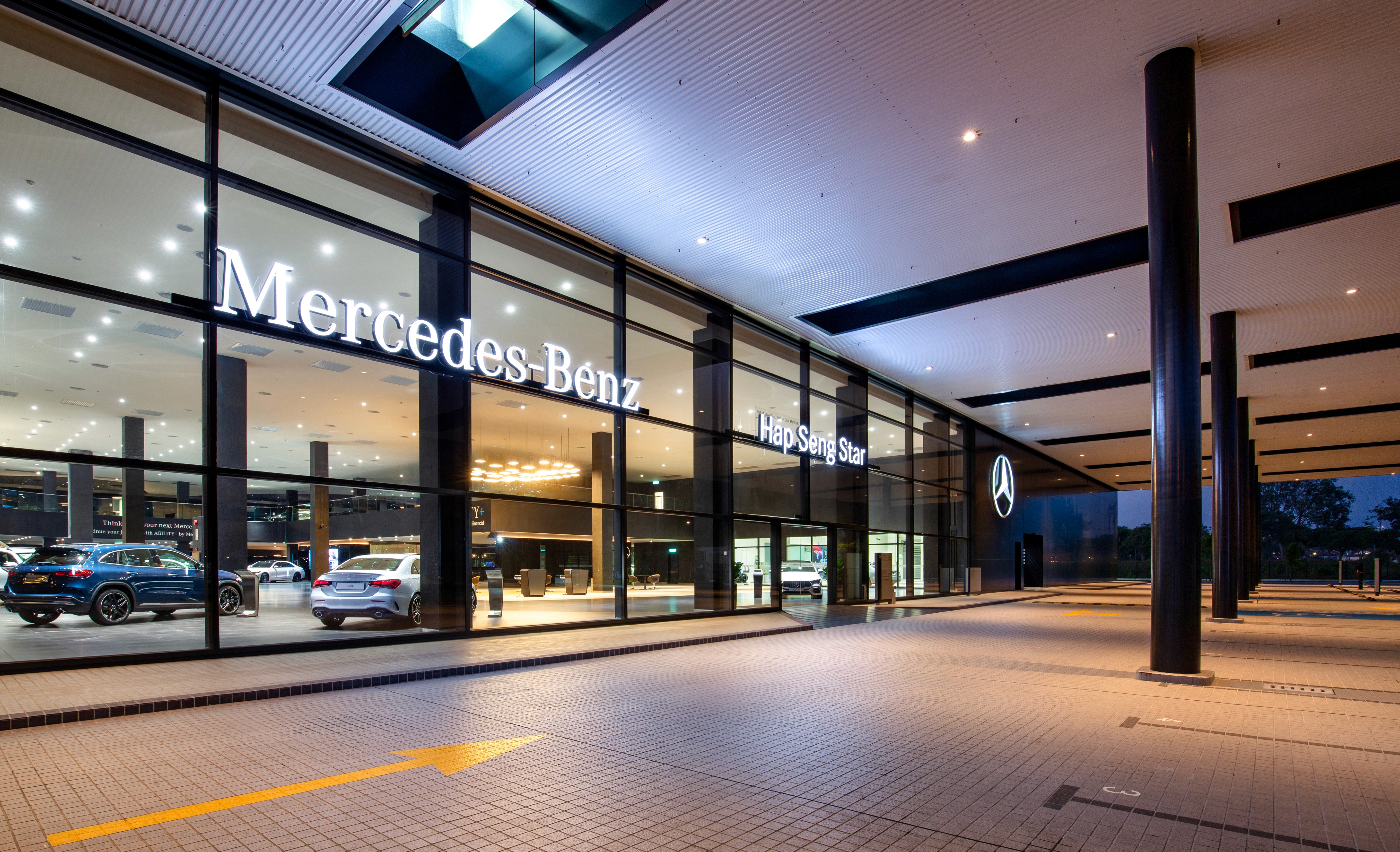 Exterior view of Mercedes-Benz 3S Bukit Tinggi project by Asima Architects