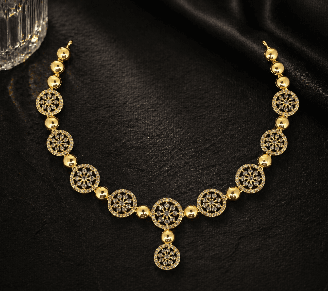 Grandeur Pendant