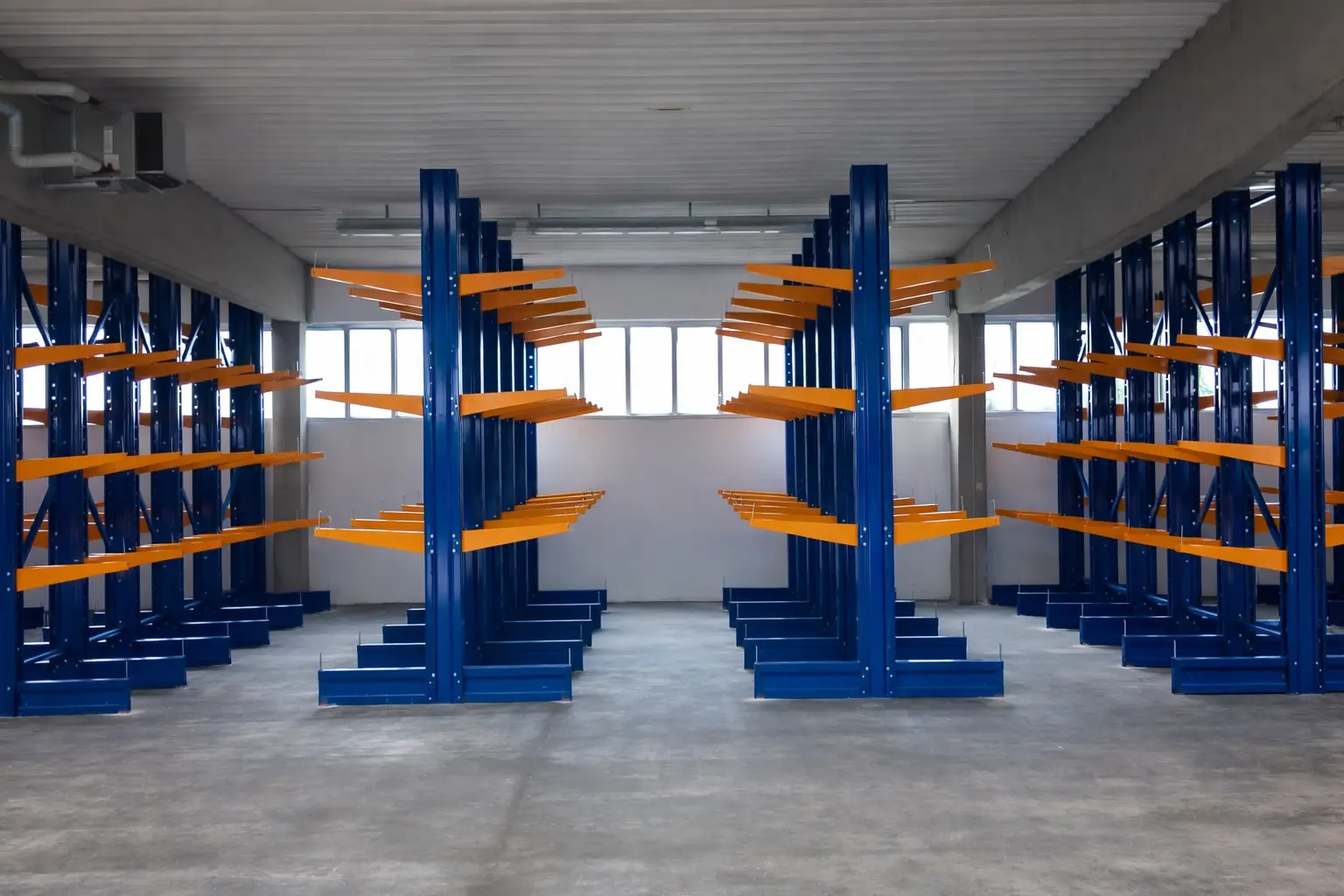 konsol kollu raf sistemi