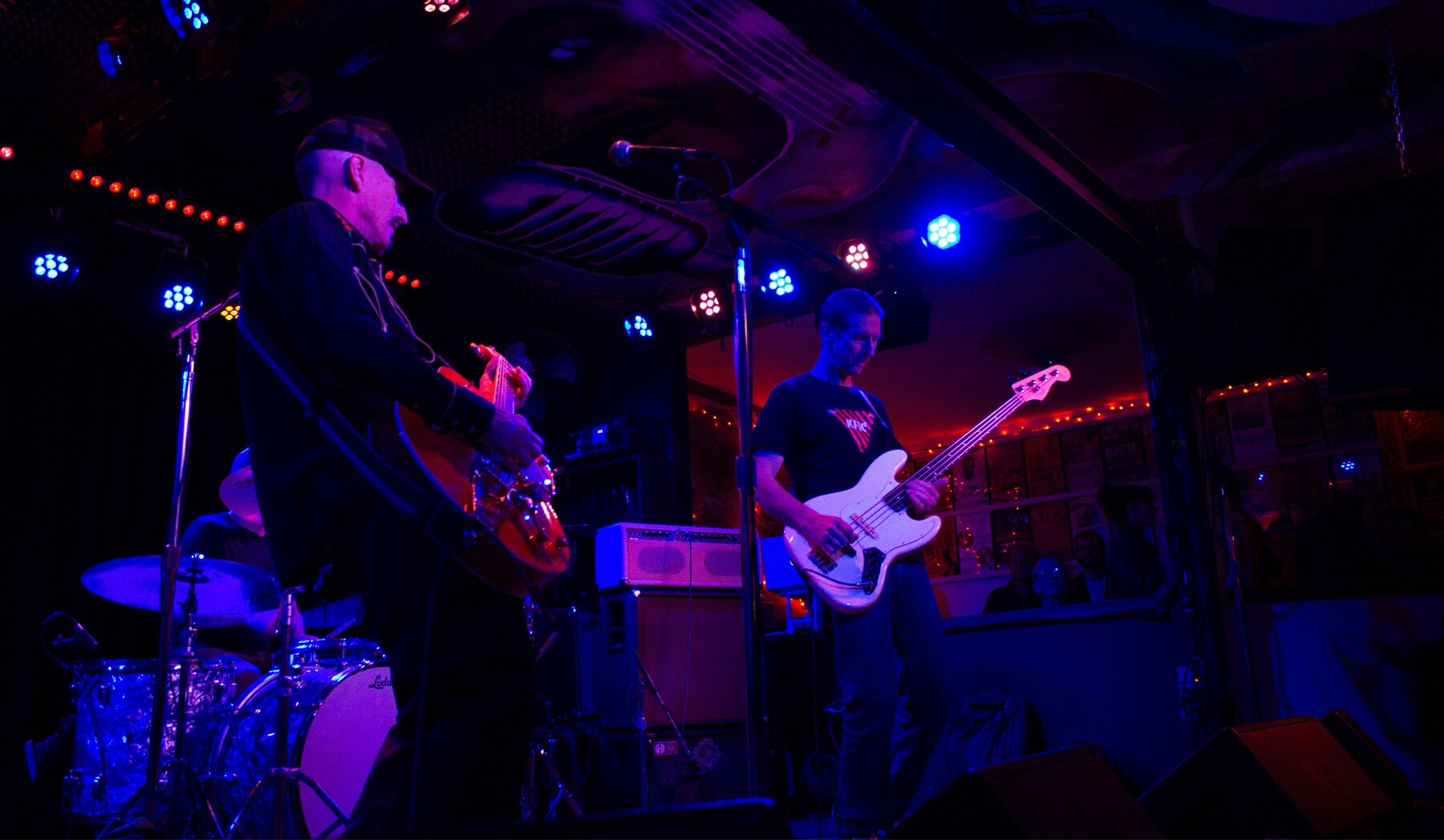 Gary and Donny ripping it up on guitars at Moe's Alley.