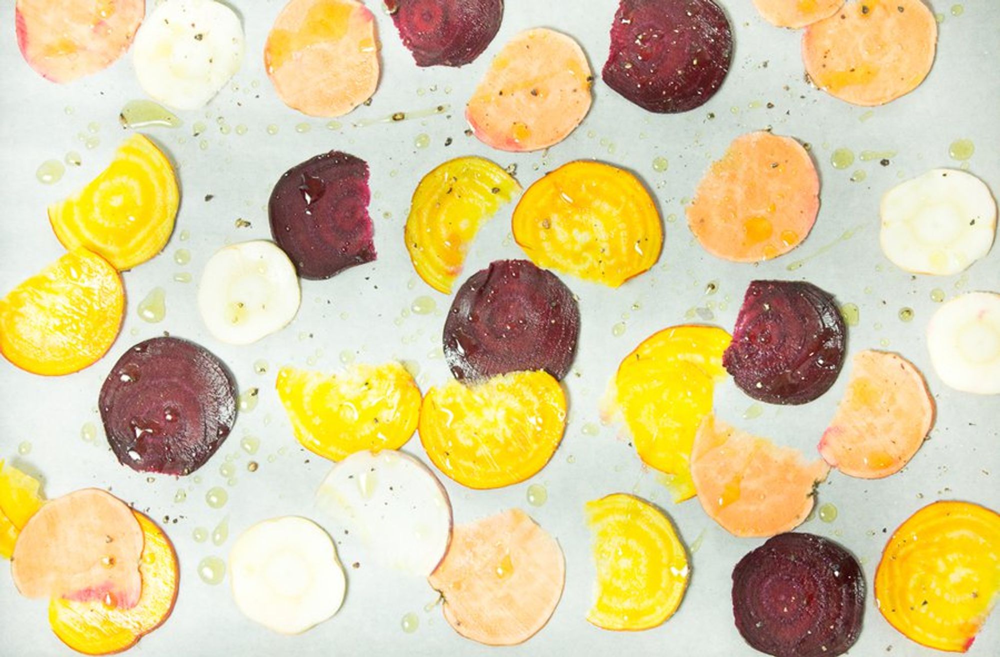 a picture of mixed veggie chips after baking