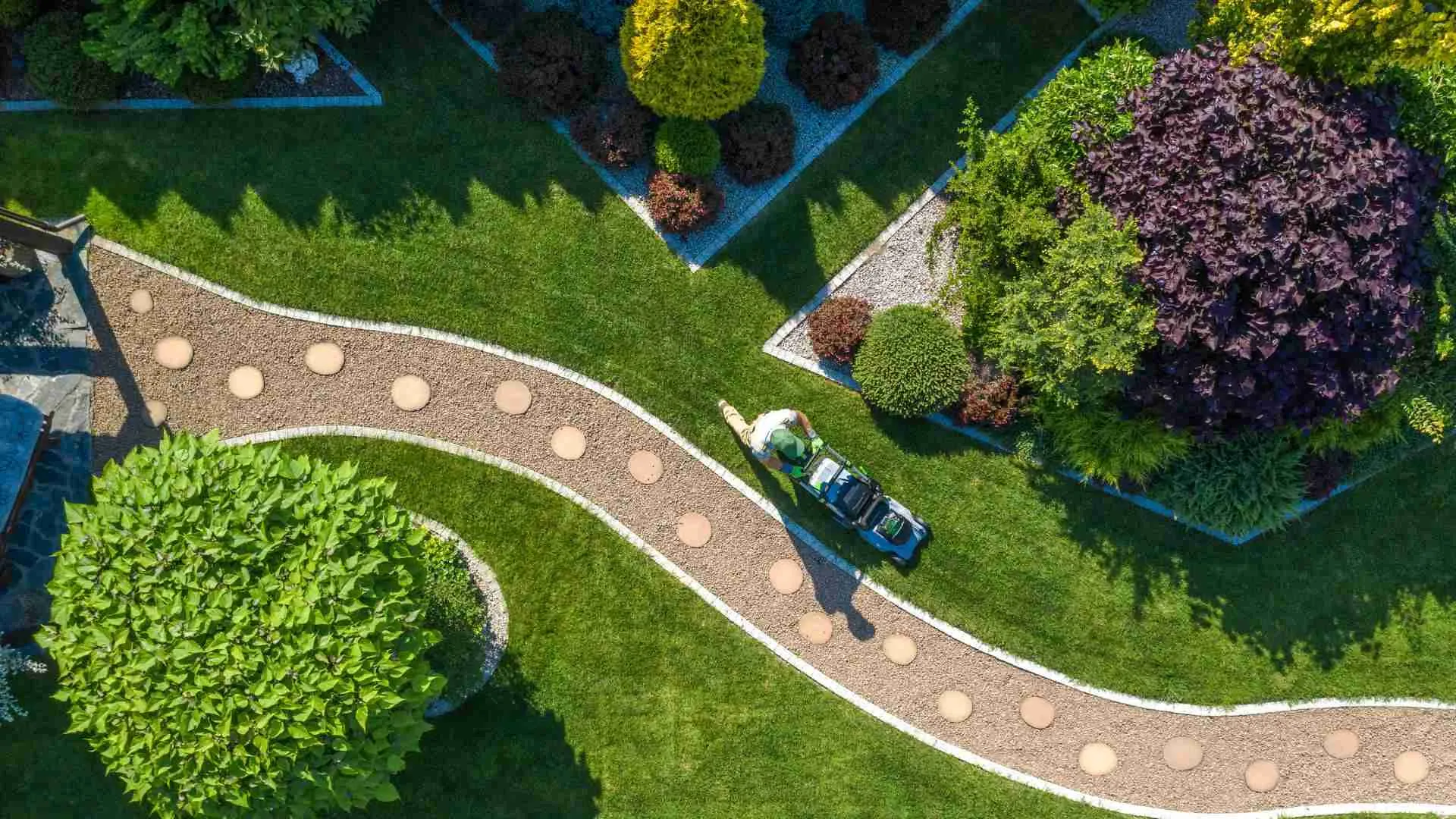 Commercial Landscaping & Lawn Care Services