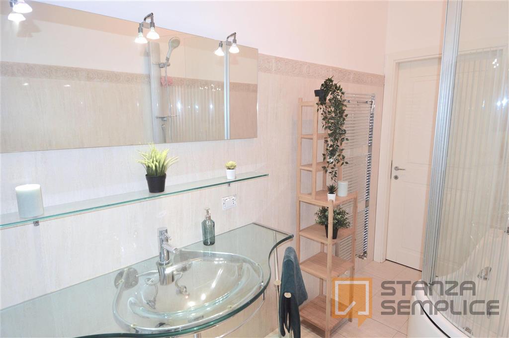 12 sqm room in Via Emilia Ovest, Modena