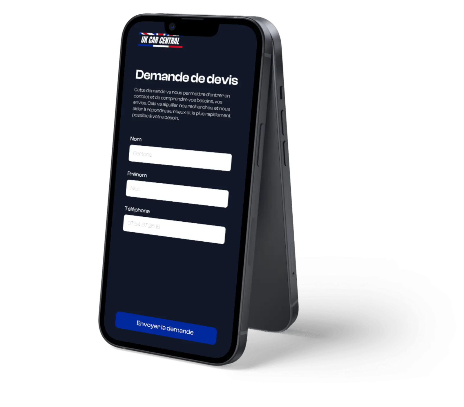Formulaire de demande de devis UK Car Central affiché sur un iPhone