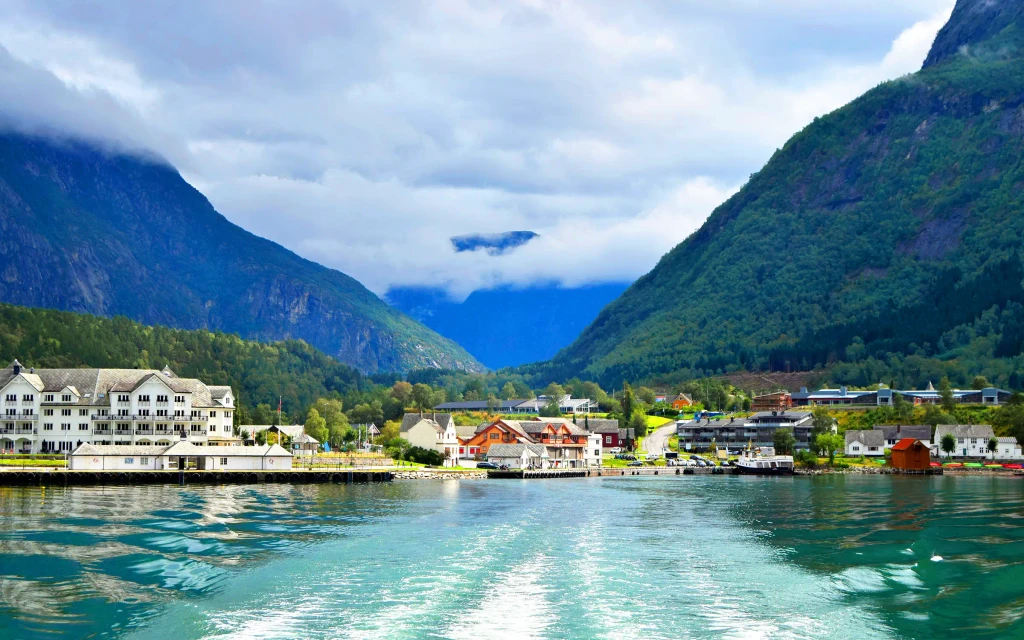 Eidfjord ved Hardangerfjorden | Expa Travel