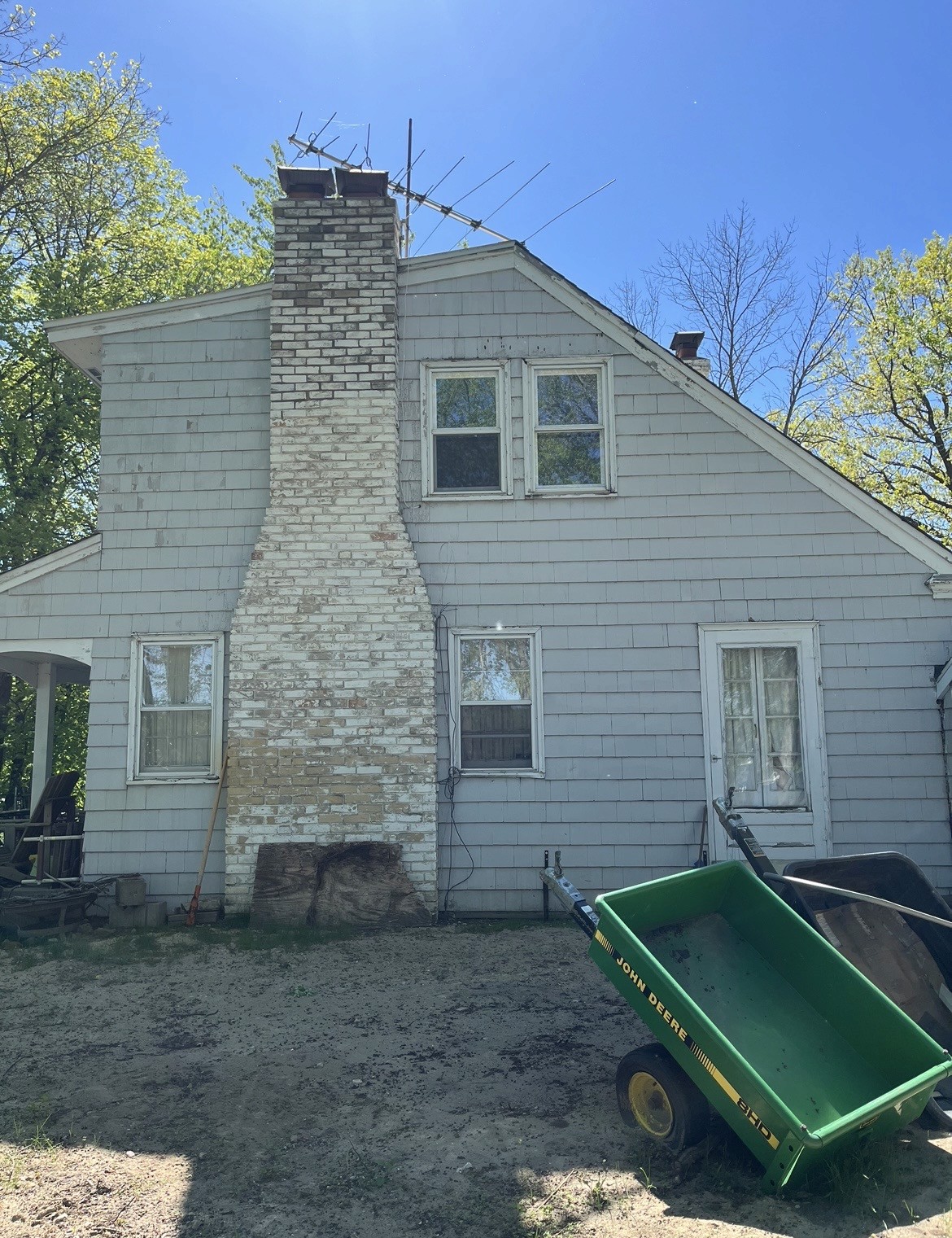 house before new siding