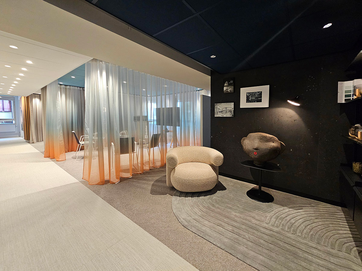 Espace accueil Rockfon open space showroom