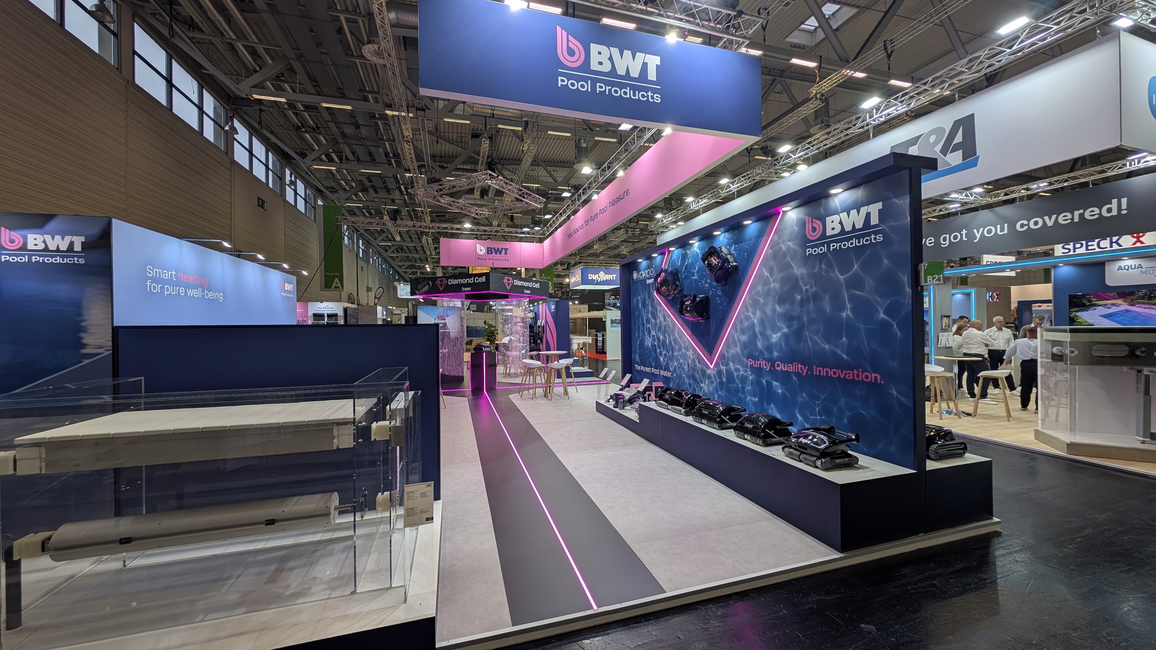 Vue d’ensemble du stand BWT Aquanale 2025 dans l’allée du salon professionnel