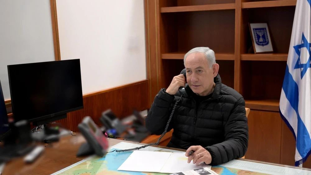 Israeli Prime Minister Benjamin Netanyahu talks to U.S. President Donald Trump in February 2026. Photo courtesy of Avi Ohayon/GPO.