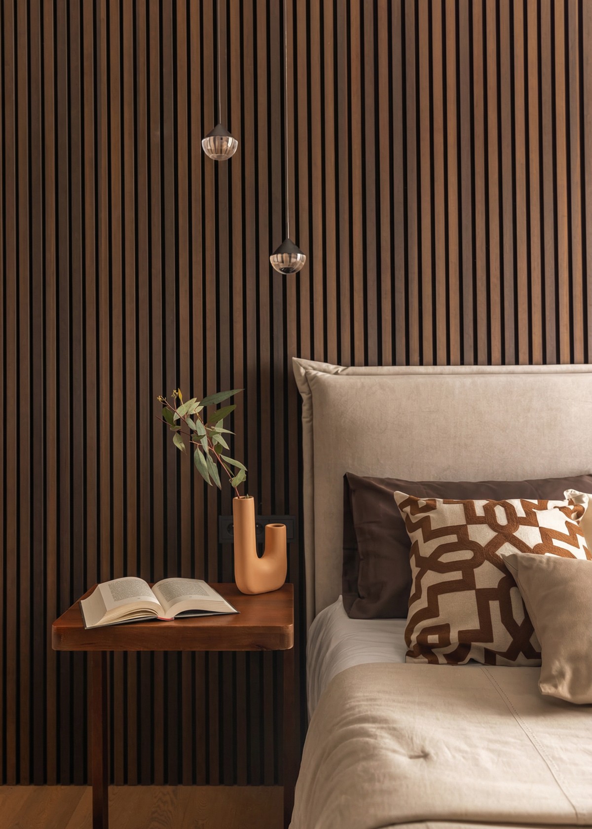 Luxury minimal chair