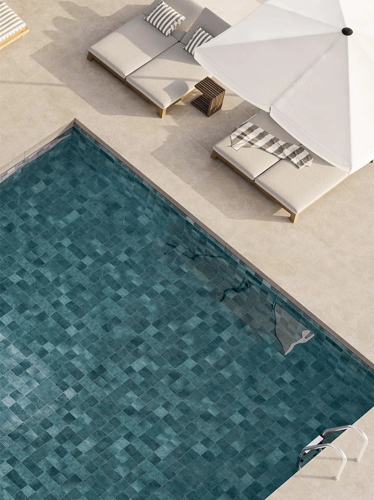 Área de piscina Garden com espreguiçadeiras e guarda-sol