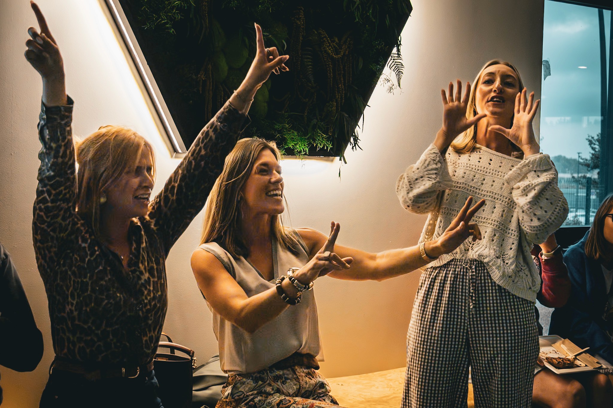 soirée the place to bee