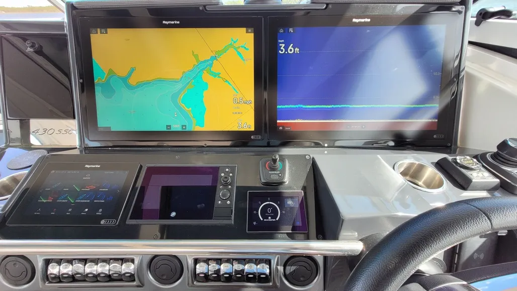 Boat thumbnail 13