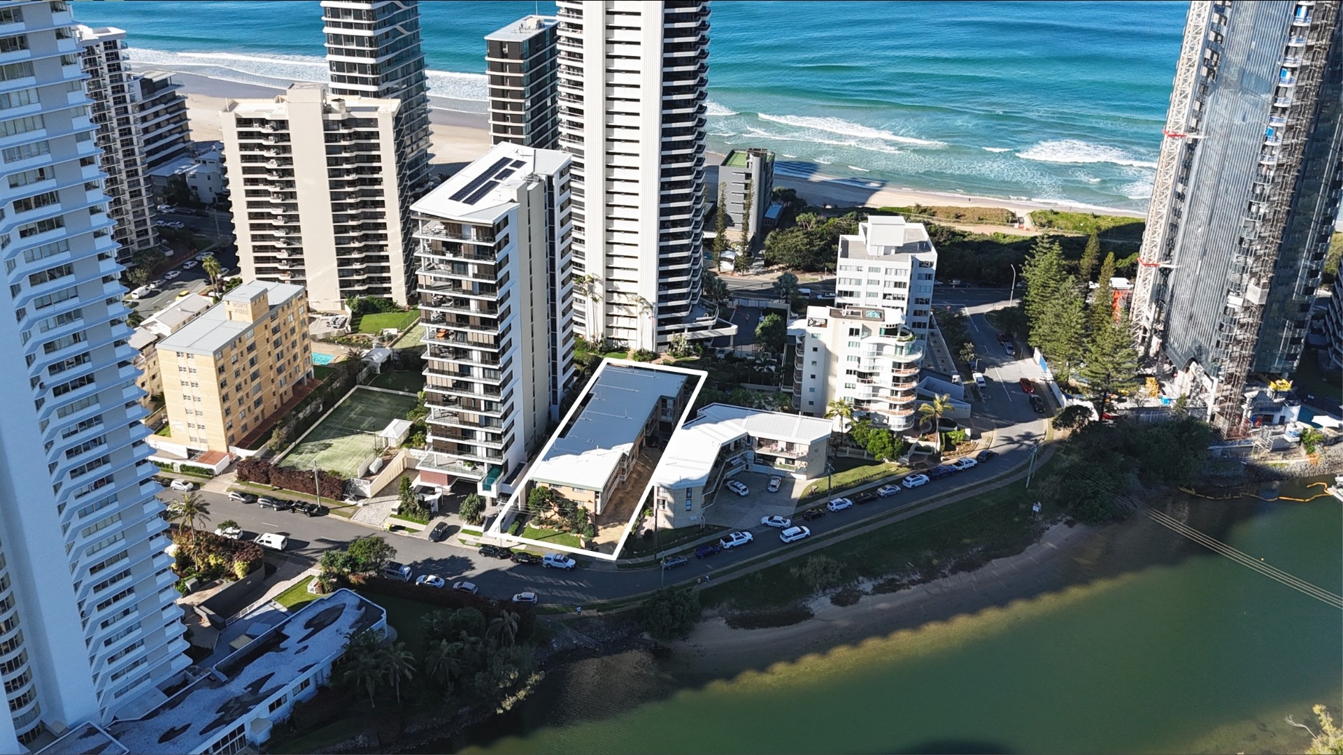 3 Pacific Street, Main Beach, QLD, 4217